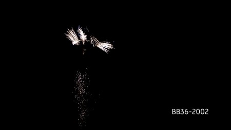 Wyrzutnia fajerwerków Silenty cicha IM QUIET 36 strzałów kaliber 20 mm Super power.jpg